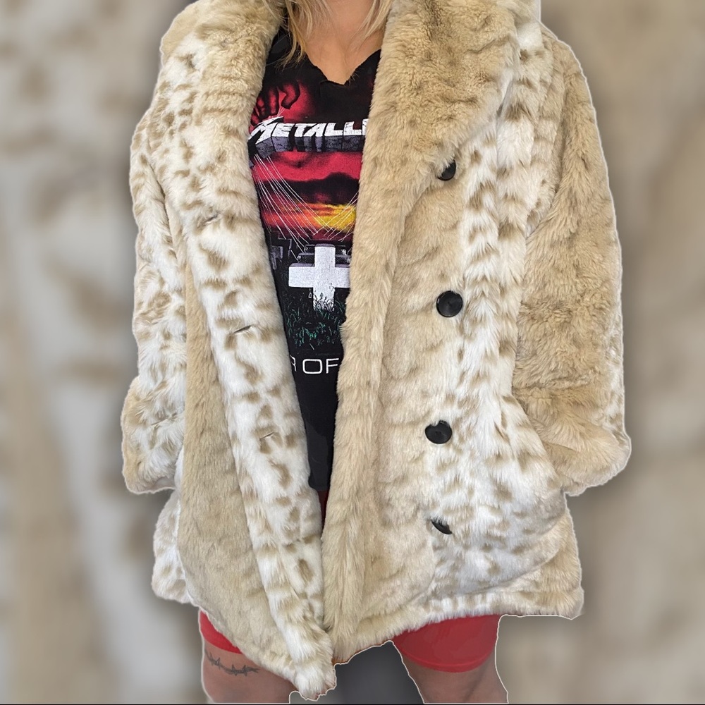 💎👄Faux Fur babydoll Coat 👄💎